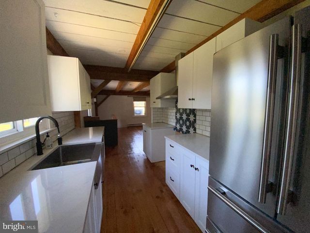 15 DAVIDSON RD, West Chester, PA 19382