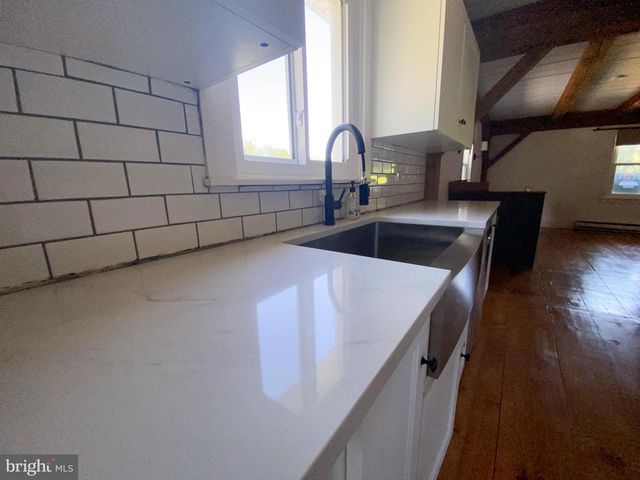 15 DAVIDSON RD, West Chester, PA 19382