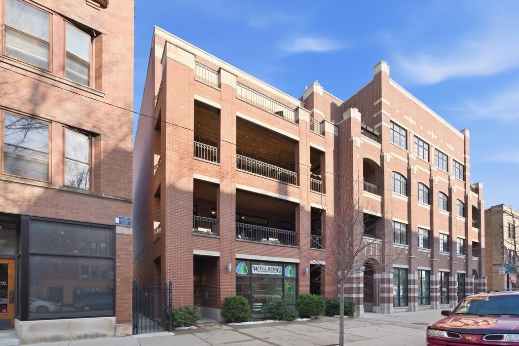 4821 N Damen Avenue 4, Chicago, IL 60625