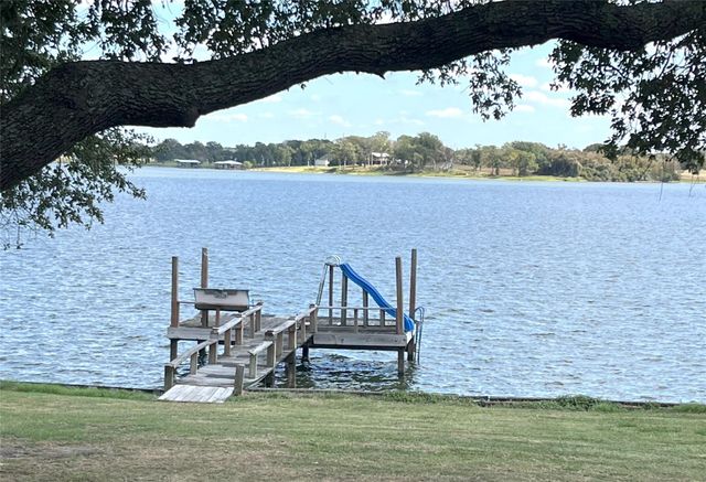 1753 Lcr 822, Groesbeck, TX 76642