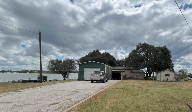 1753 Lcr 822, Groesbeck, TX 76642