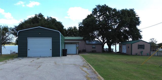 1753 Lcr 822, Groesbeck, TX 76642