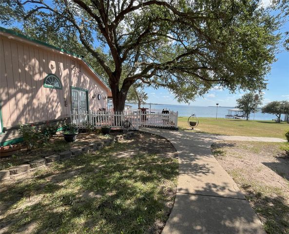 1753 Lcr 822, Groesbeck, TX 76642