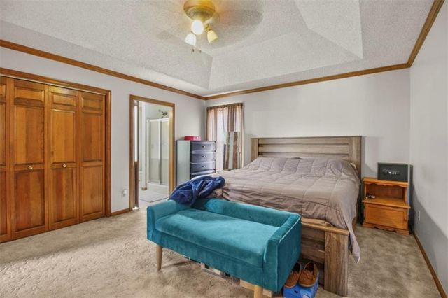 6913 T Gabbert Drive, Pleasant Valley, MO 64068