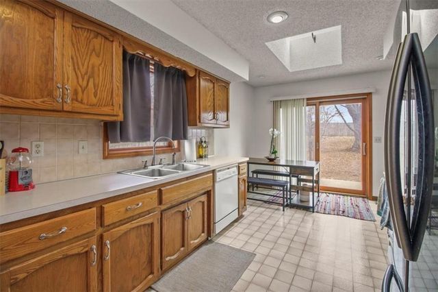 6913 T Gabbert Drive, Pleasant Valley, MO 64068