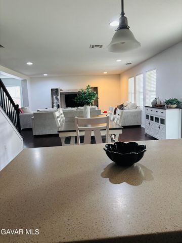 43023 43023 Artesia Court, Lancaster, CA 93535