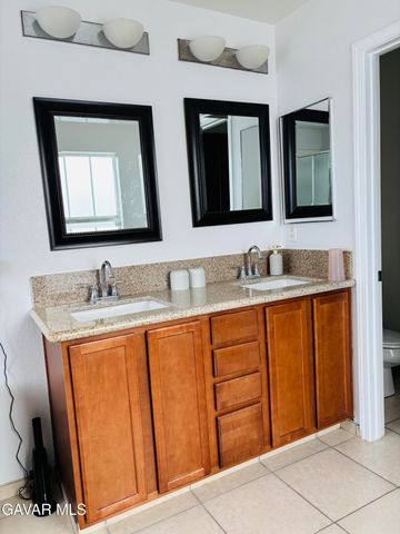 43023 43023 Artesia Court, Lancaster, CA 93535