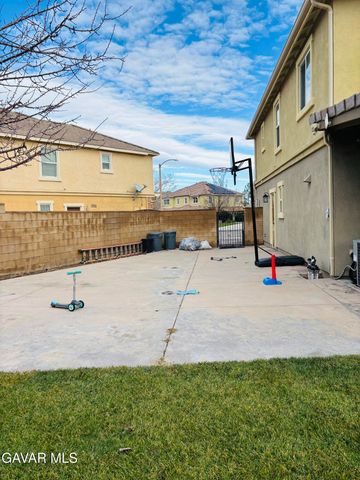 43023 43023 Artesia Court, Lancaster, CA 93535