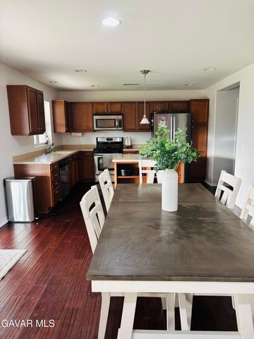 43023 43023 Artesia Court, Lancaster, CA 93535