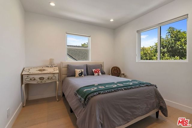 1445 S Stanley Avenue, Los Angeles, CA 90019