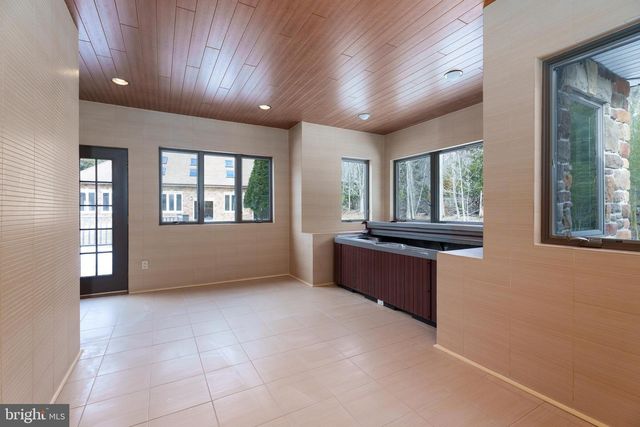 268 MATCHAPONIX AVE, Monroe Township, NJ 08831