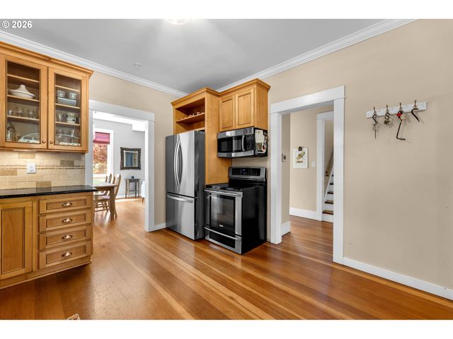 414 W 30TH St, Vancouver, WA 98660