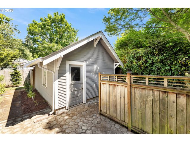 414 W 30TH St, Vancouver, WA 98660