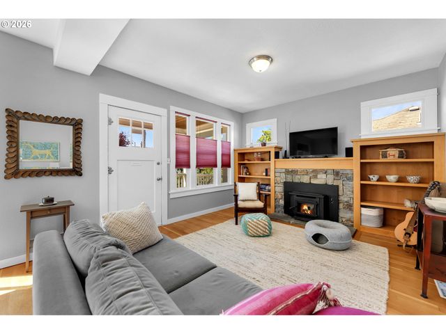 414 W 30TH St, Vancouver, WA 98660