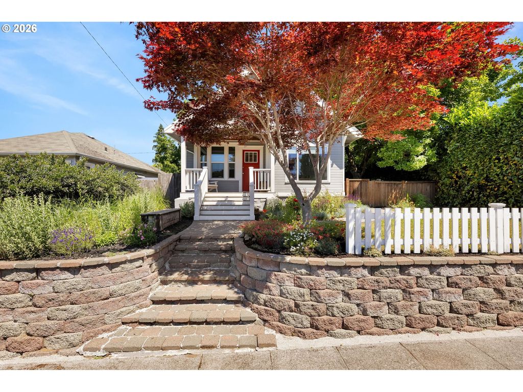 414 W 30TH St, Vancouver, WA 98660