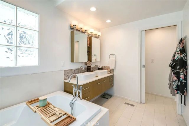 433 Marine B, Manhattan Beach, CA 90266