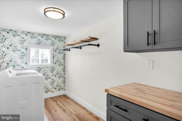 547 W MAIN AVE, Myerstown, PA 17067