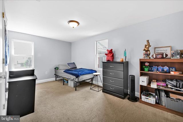 547 W MAIN AVE, Myerstown, PA 17067