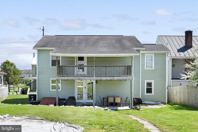 547 W MAIN AVE, Myerstown, PA 17067
