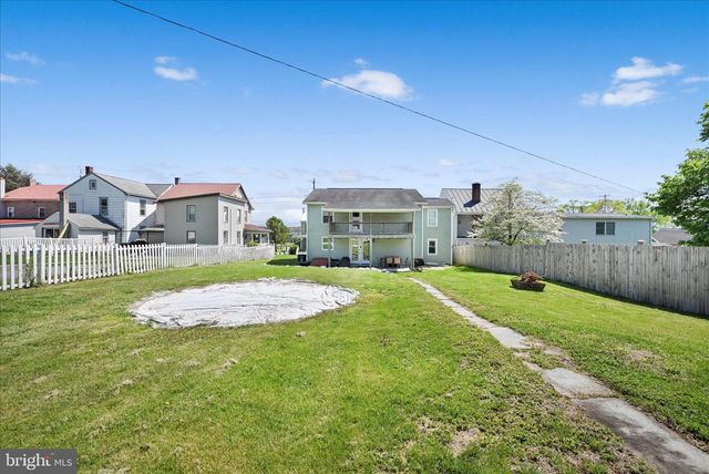 547 W MAIN AVE, Myerstown, PA 17067