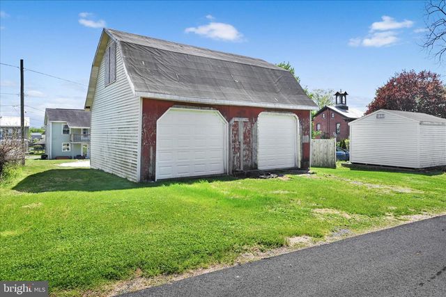 547 W MAIN AVE, Myerstown, PA 17067