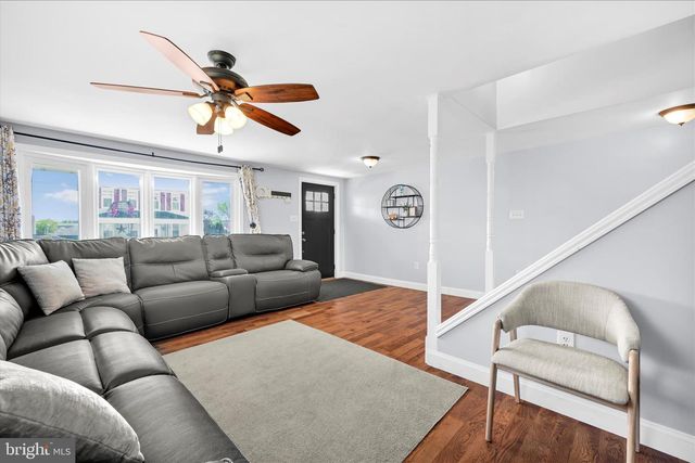 547 W MAIN AVE, Myerstown, PA 17067
