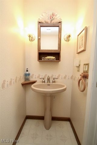 2155 Ridgebury Drive, Painesville Twp, OH 44077