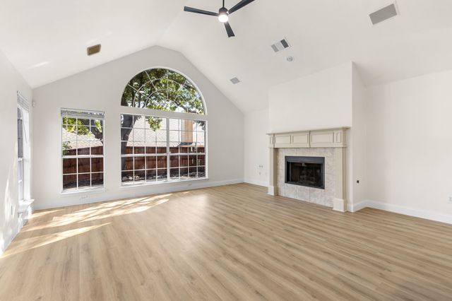 8200 Watson Road, Lantana, TX 76226