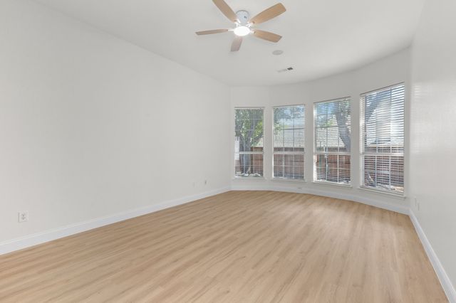 8200 Watson Road, Lantana, TX 76226