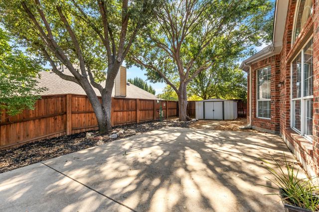 8200 Watson Road, Lantana, TX 76226