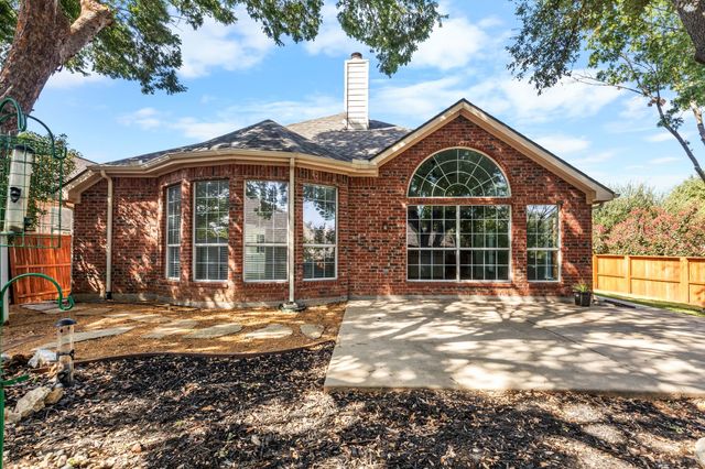 8200 Watson Road, Lantana, TX 76226