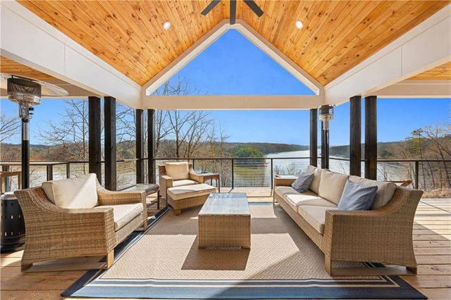 4238 Bayridge Drive, Gainesville, GA 30506