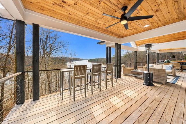 4238 Bayridge Drive, Gainesville, GA 30506