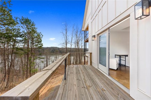 4238 Bayridge Drive, Gainesville, GA 30506