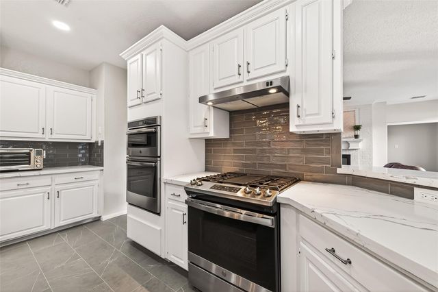 3114 Williams Glen Drive, Sugar Land, TX 77479