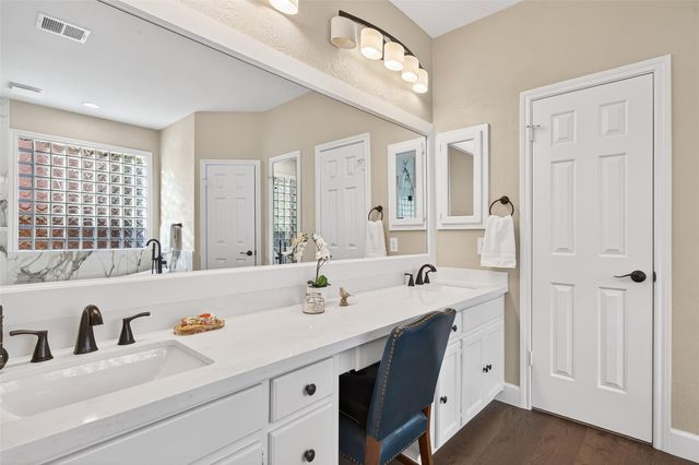 3114 Williams Glen Drive, Sugar Land, TX 77479