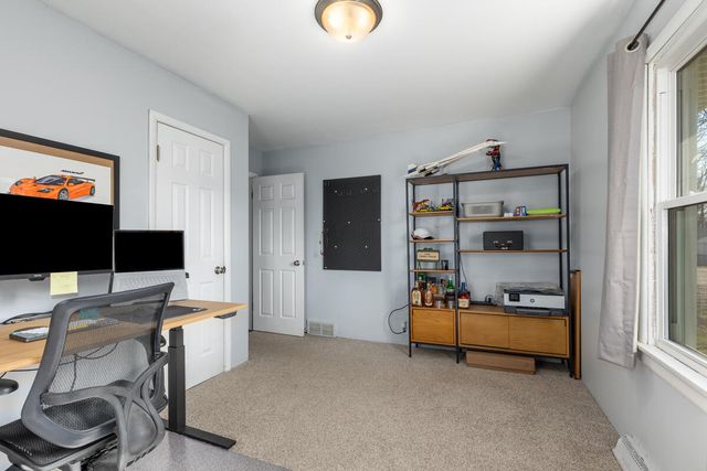 131 Oak Street, Wayland, MI 49348