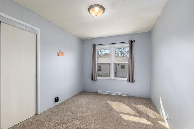 131 Oak Street, Wayland, MI 49348