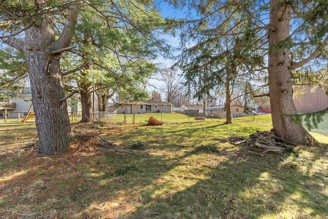 131 Oak Street, Wayland, MI 49348