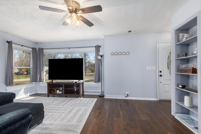 131 Oak Street, Wayland, MI 49348