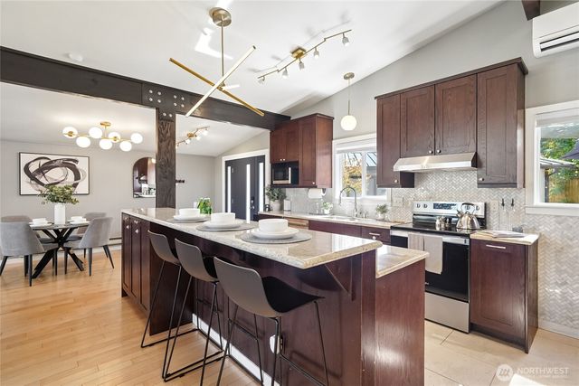 7005 S 128th Street, Seattle, WA 98178