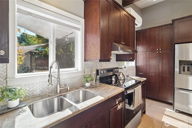 7005 S 128th Street, Seattle, WA 98178