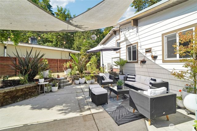 7005 S 128th Street, Seattle, WA 98178