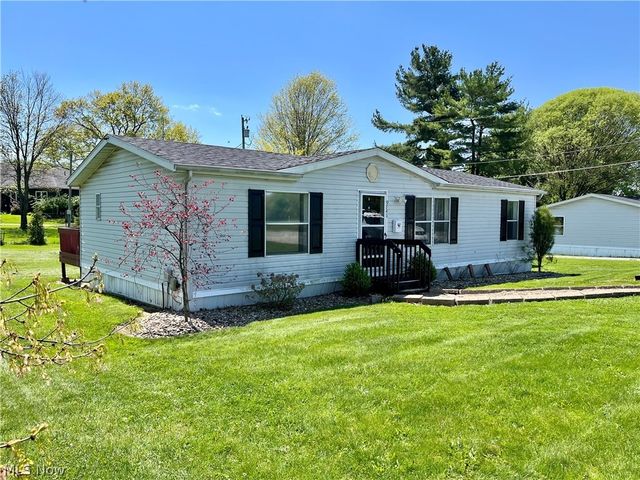 9741 Yoder Road, Sterling, OH 44276