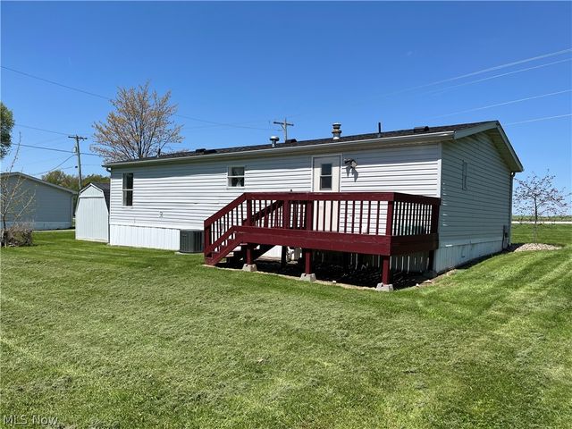 9741 Yoder Road, Sterling, OH 44276