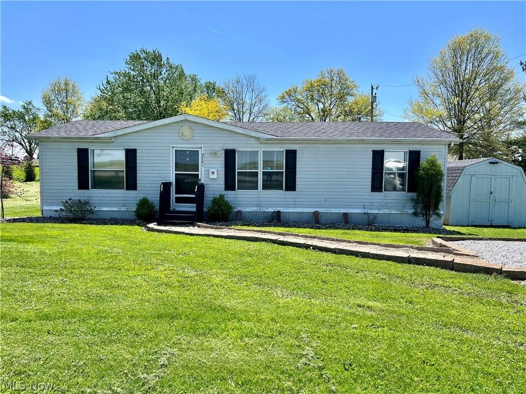 9741 Yoder Road, Sterling, OH 44276