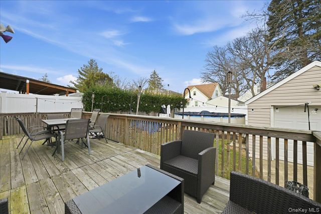 447 Chestnut Street, West Hempstead, NY 11552