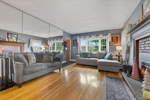 447 Chestnut Street, West Hempstead, NY 11552