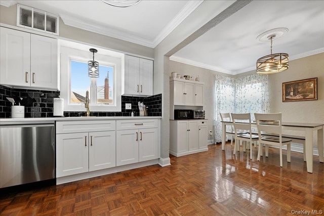 447 Chestnut Street, West Hempstead, NY 11552