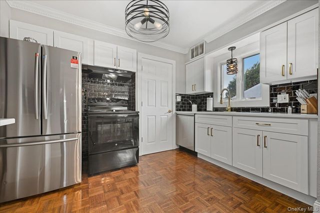 447 Chestnut Street, West Hempstead, NY 11552